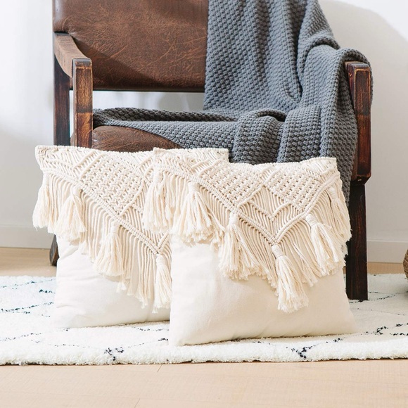 NIP | Cream Macrame Throw Pillow Covers W/ Tassels Set of 2 - Picture 2 of 14